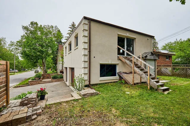 Additional image 40 of 128 Harewood Ave