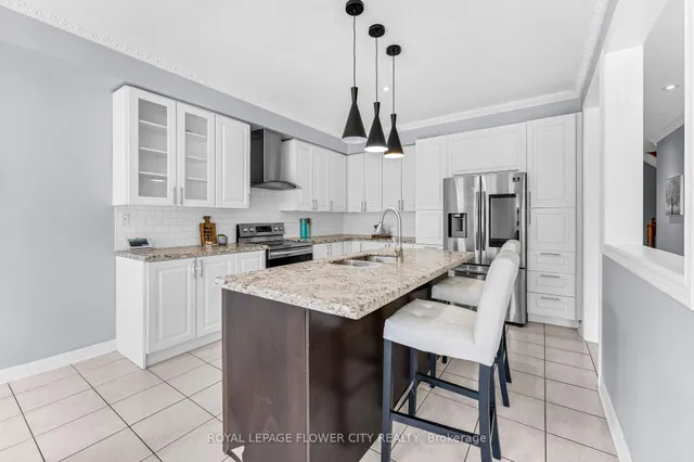 Additional image 15 of 5 Chevrolet Dr