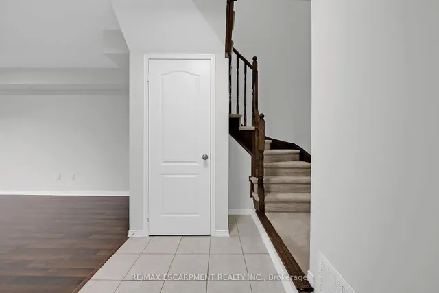 Additional image 21 of 35 Hays Blvd Unit 11