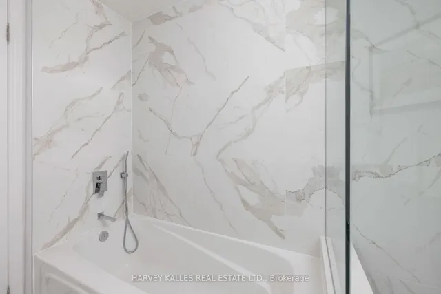 Additional image 32 of 3085 Bloor St Unit 212