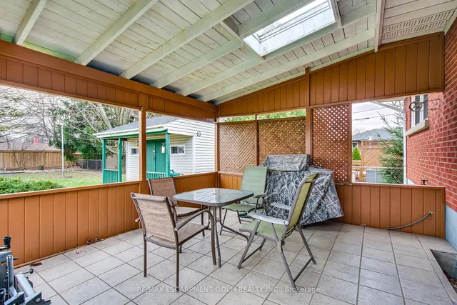 Additional image 31 of 65 WARREN Ave