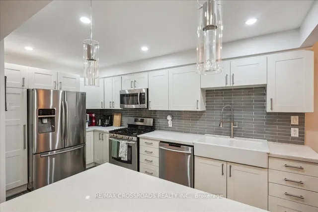 Additional image 10 of 121 L'Amoreaux Dr Unit 43