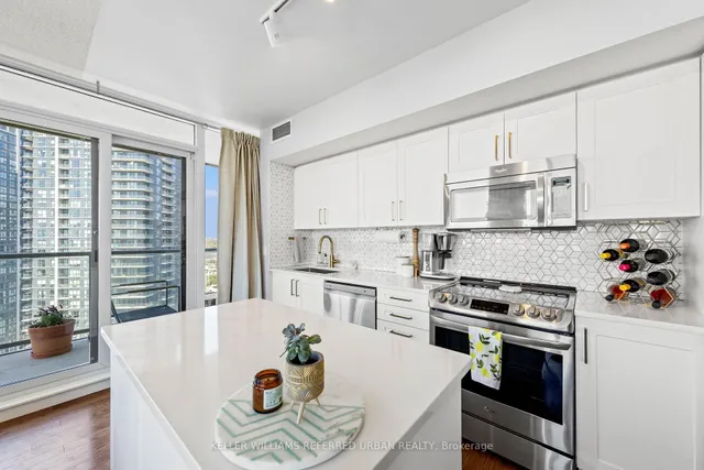 Additional image 10 of 2230 Lake Shore Blvd Unit 3304