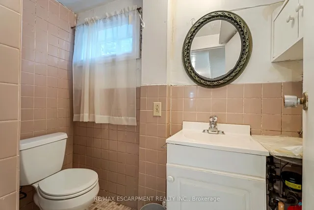 Additional image 25 of 168 Brucedale Ave