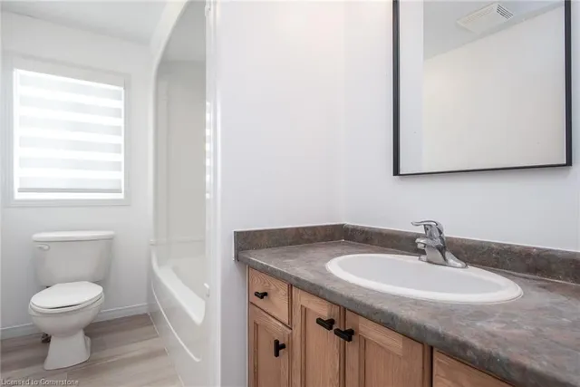 Additional image 36 of 23 Dahlia St