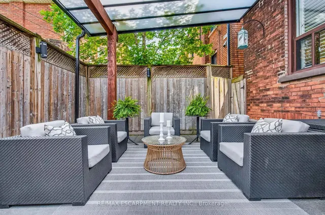 Additional image 33 of 53 Murray St