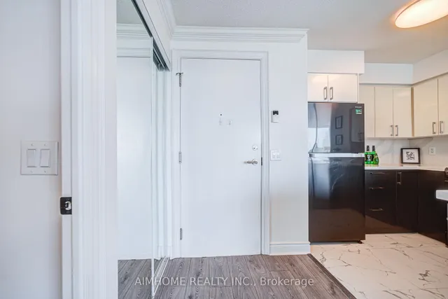 Additional image 8 of 25 Greenview Ave Unit 720