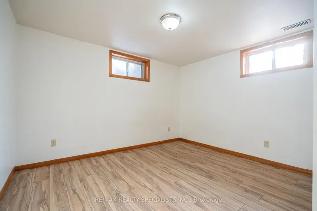 Additional image 22 of 155 Massey Ave