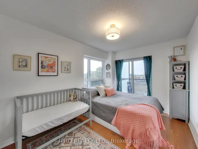 Additional image 31 of 60 Heintzman St Unit 640