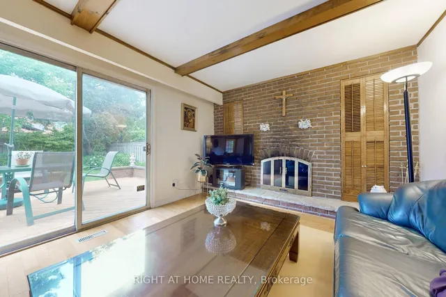 Additional image 13 of 1924 Steepbank Cres