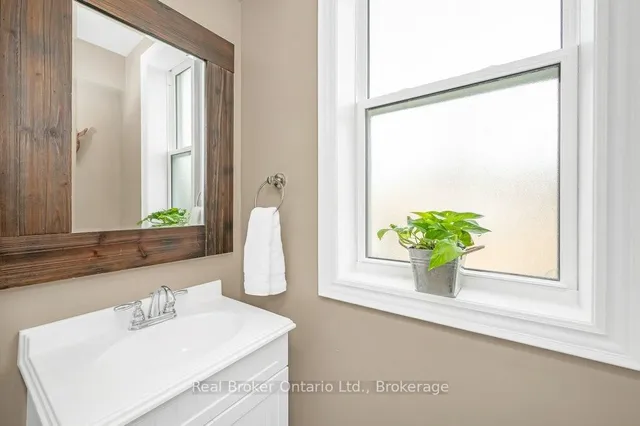 Additional image 19 of 18 Kensington Ave