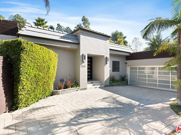 2226 San Ysidro Dr, Beverly Hills, CA 90210
