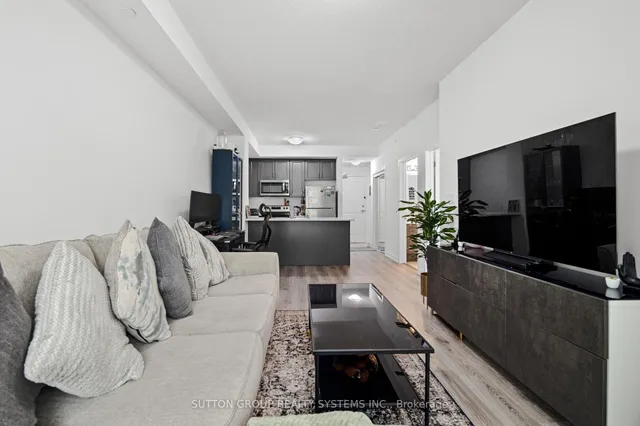 Additional image 24 of 460 Dundas St Unit 231