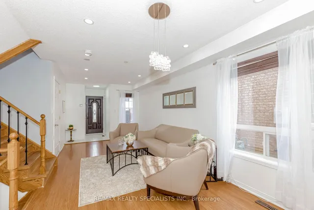 Additional image 8 of 1242 Mowat Lane