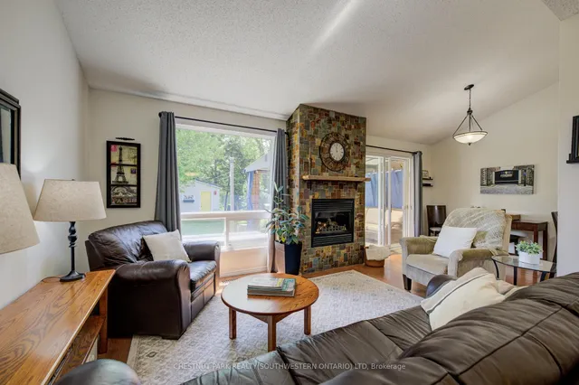Additional image 24 of 53 Ristau Cres