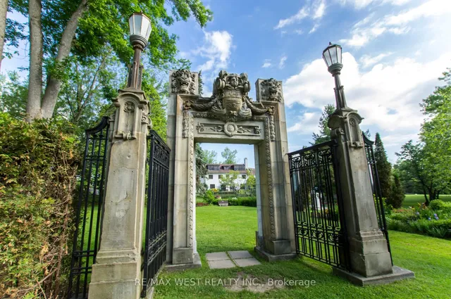 Additional image 33 of 57 Bledlow Manor Dr