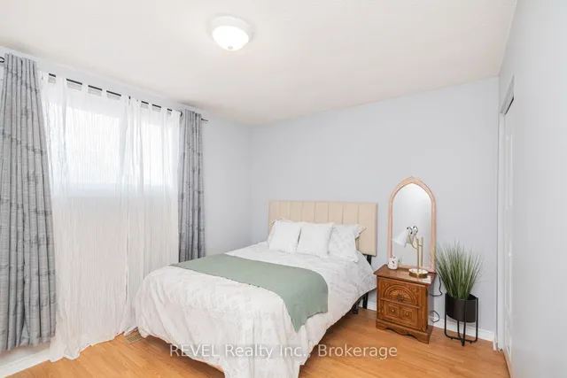 Additional image 20 of 5 Arbutus Cres