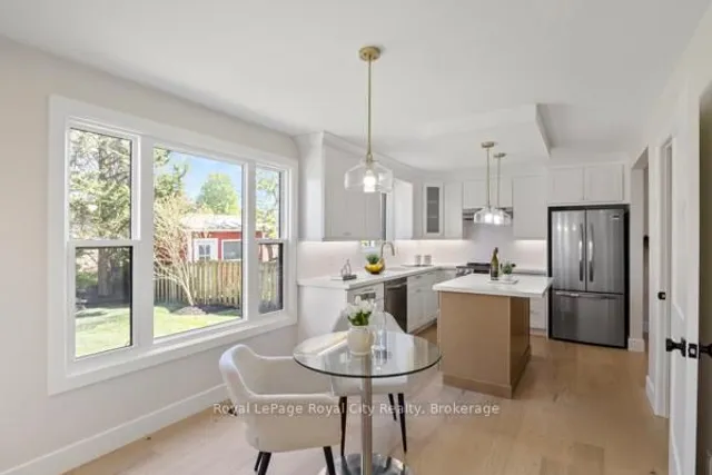 Additional image 4 of 92 Scenic Wood Cres