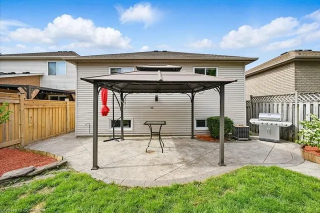 Additional image 41 of 69 Hillgarden Dr