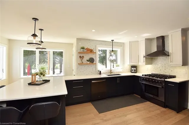 Additional image 17 of 39 Barnabas St