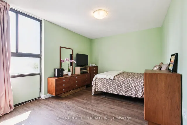 Additional image 22 of 350 Seneca Hill Dr Unit 801