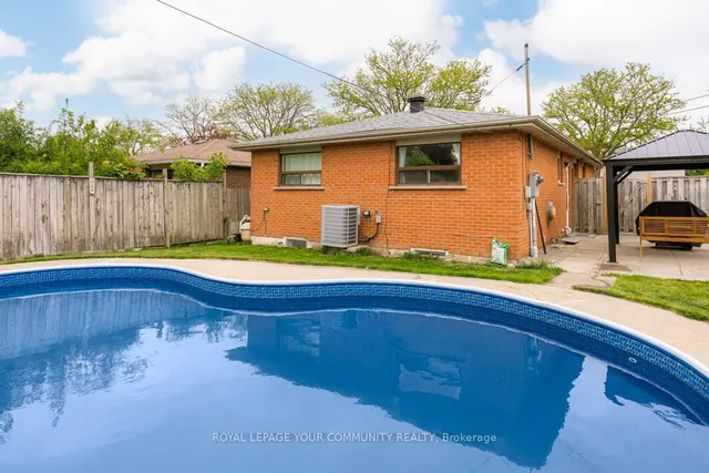 Additional image 28 of 16 Midhurst Dr