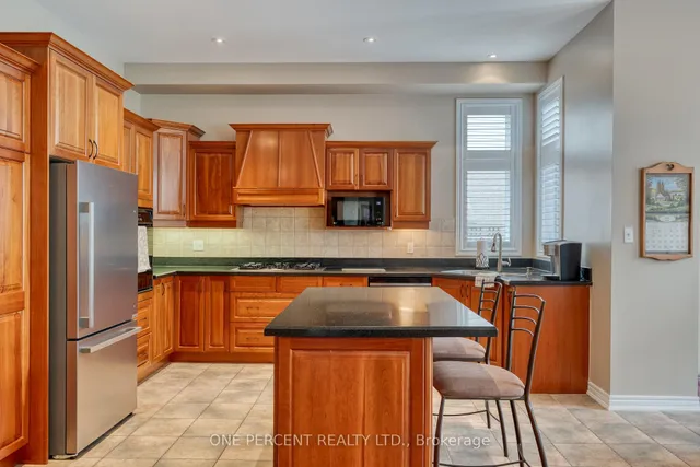 Additional image 22 of 194 Joshua Ave