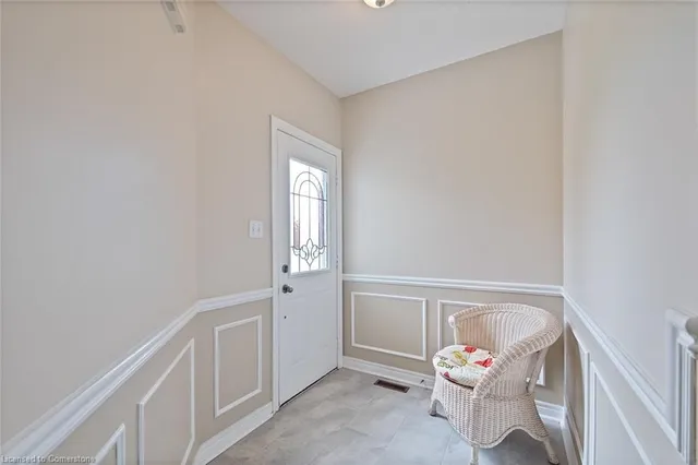 Additional image 5 of 1 Strathroy Cres