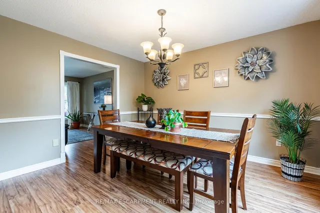 Additional image 11 of 24 Vance Cres