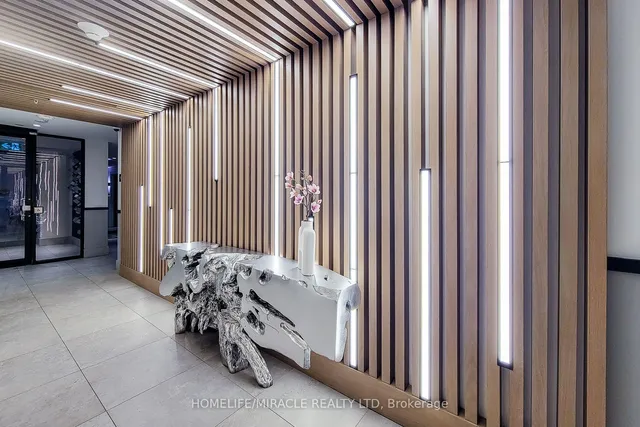 Additional image 33 of 600 North Service Rd Unit 213