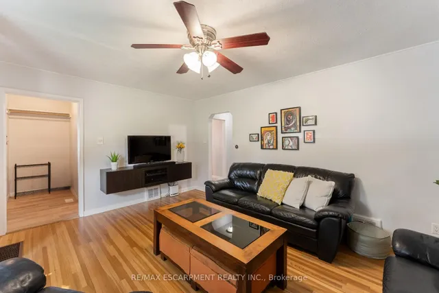 Additional image 8 of 49 EATON Pl