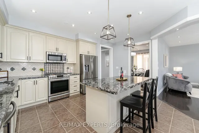 Additional image 15 of 75 Durango Dr