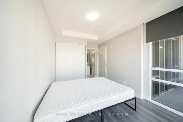 Additional image 5 of 150 MAIN St Unit PH3