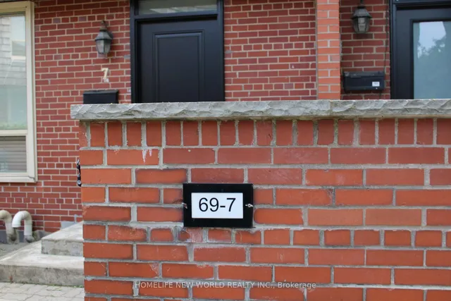 Additional image 20 of 69 Upper Canada Dr Unit 7