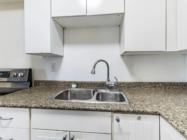 Additional image 19 of 23 Main St Unit 406