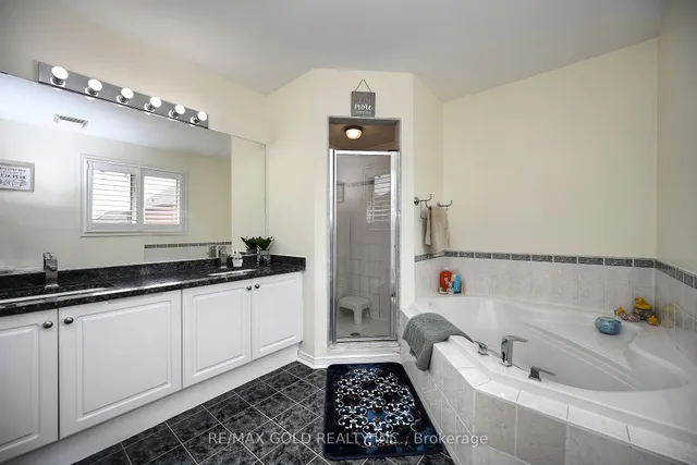 Additional image 21 of 34 Saintsbury Cres