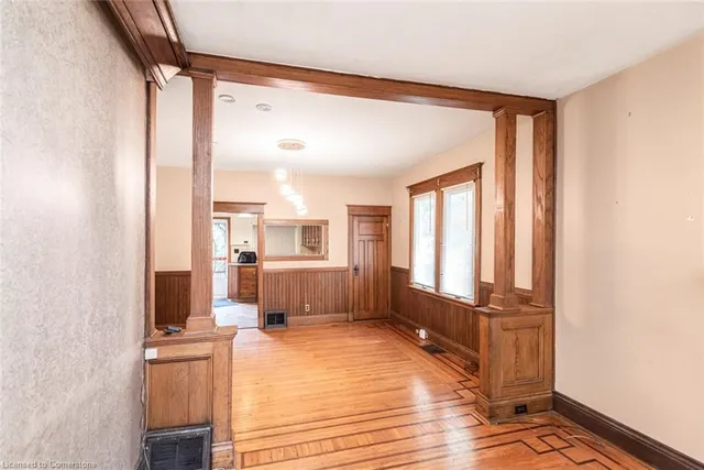 Additional image 10 of 11 Grafton Ave