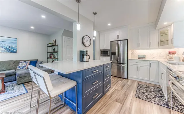 Additional image 17 of 389 Westmeadow Dr