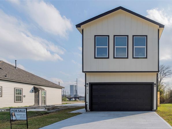 318 New Hampshire St, Houston, TX 77029