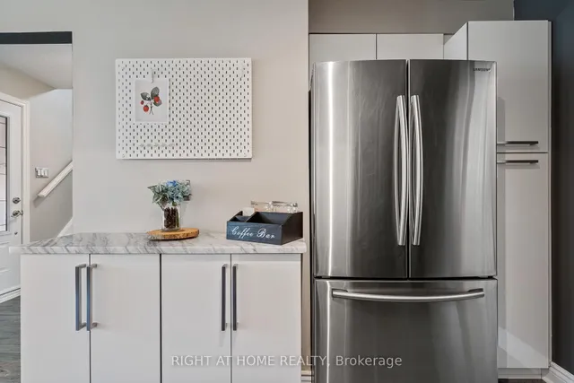 Additional image 6 of 2448 Malcolm Cres