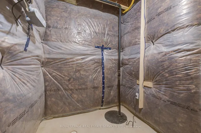 Additional image 43 of 3222 Crystal Dr