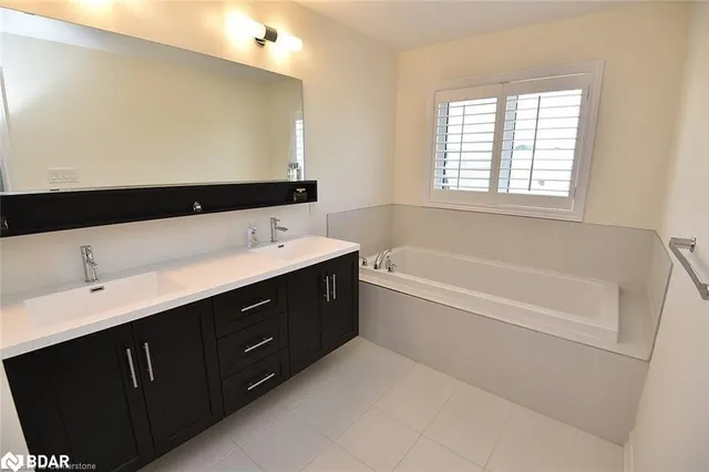 Additional image 24 of 29 Hibiscus Lane