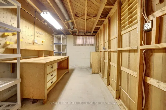 Additional image 24 of 39 Pettit Dr