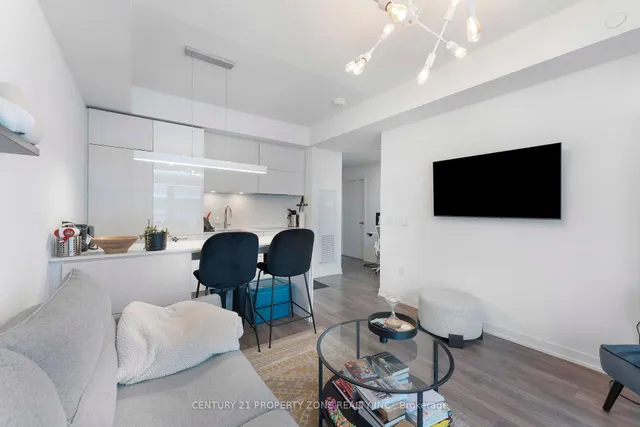 Additional image 15 of 20 Richardson St Unit 814