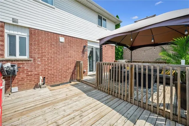 Additional image 29 of 55 Schueller St