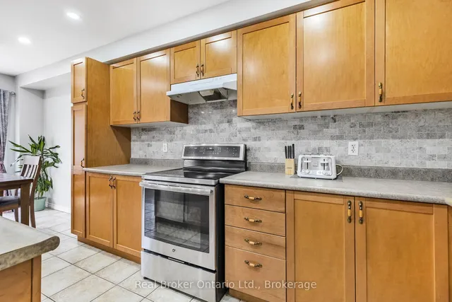 Additional image 13 of 28 Whitefish Cres