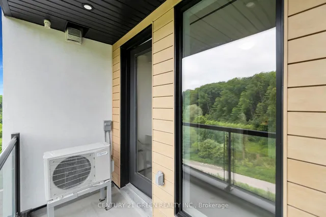 Additional image 13 of 261 Woodbine Ave Unit 32