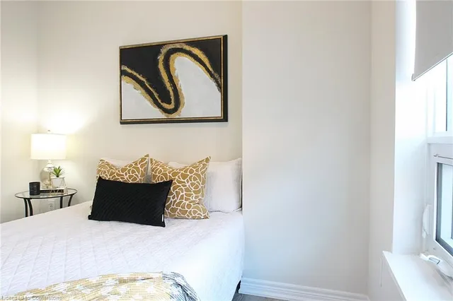 Additional image 16 of 121 #8 Hwy Unit 106