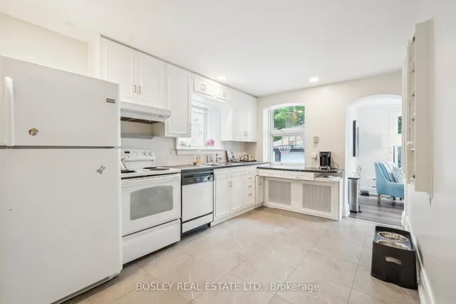 Additional image 14 of 294 Douglas Dr