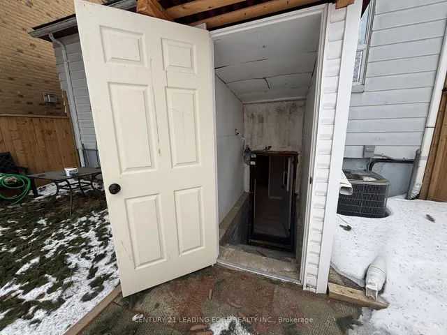 Additional image 36 of 106 Whitney Ave